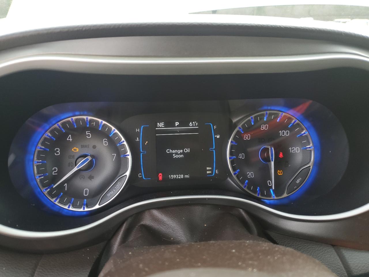 2017 Chrysler Pacifica - Image 9