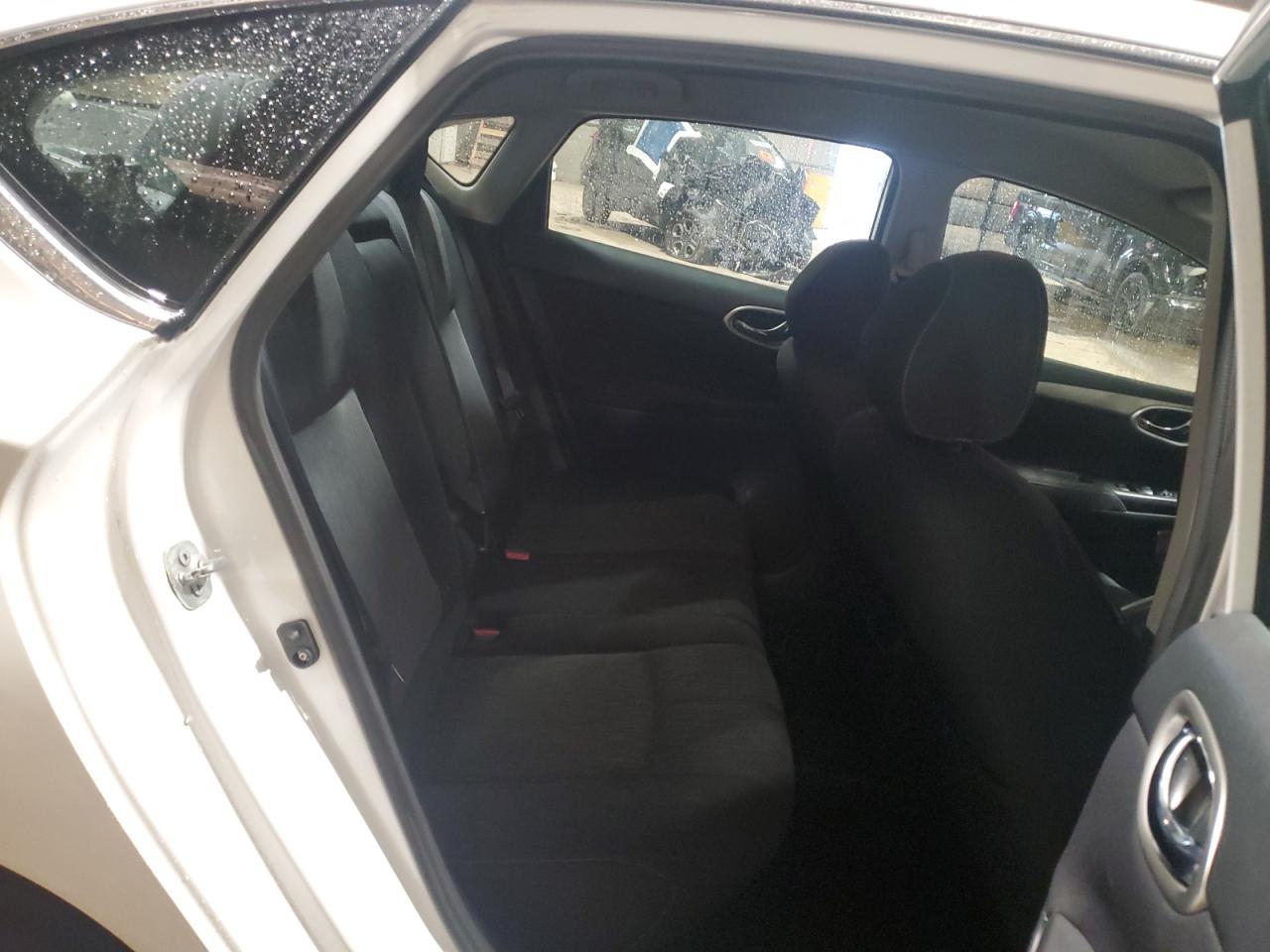 2014 Nissan Sentra - Image 10