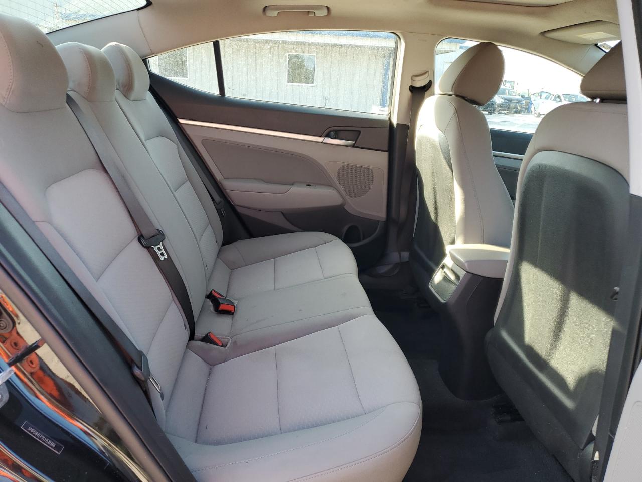 2020 Hyundai Elantra - Image 10
