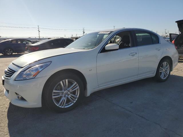 2015 Infiniti Q40 