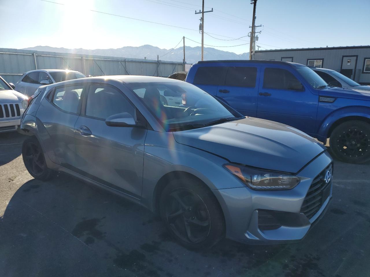 2019 Hyundai Veloster - Image 4