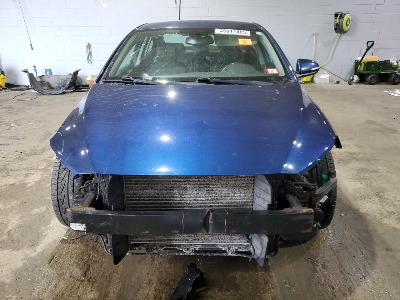 2017 Hyundai Elantra - Image 5