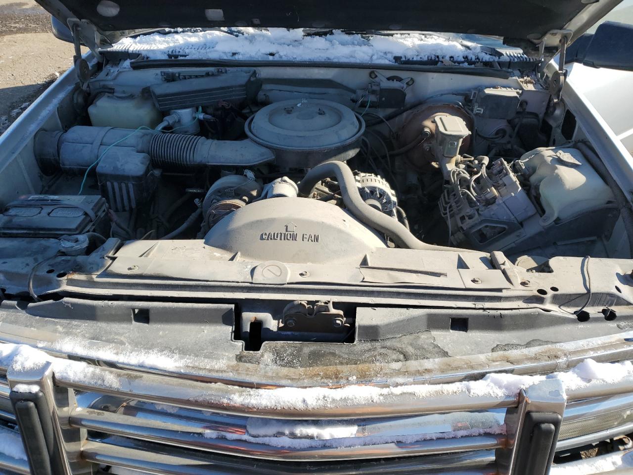 1993 GMC Yukon VIN: 1GKEK18K3PJ741909 Lot: 46118535