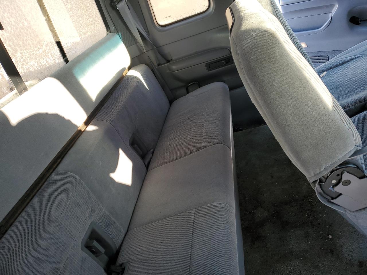 1995 Ford F-150 - Image 11