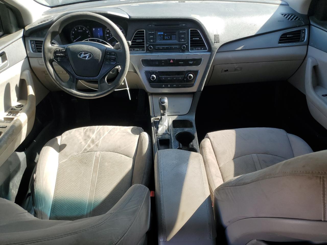 2015 Hyundai Sonata - Image 8