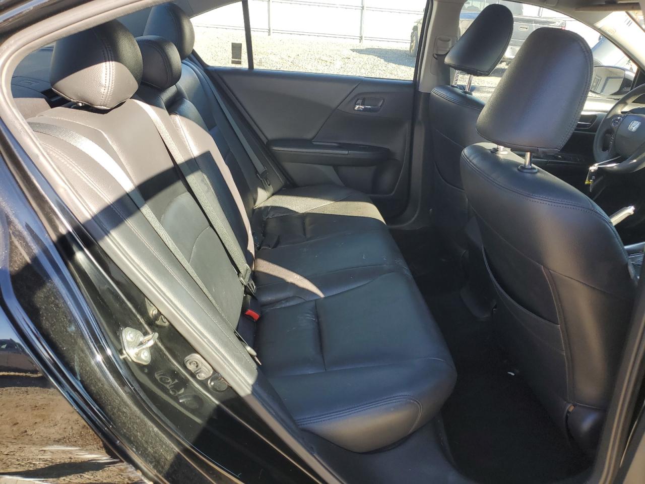 2015 Honda Accord - Image 10
