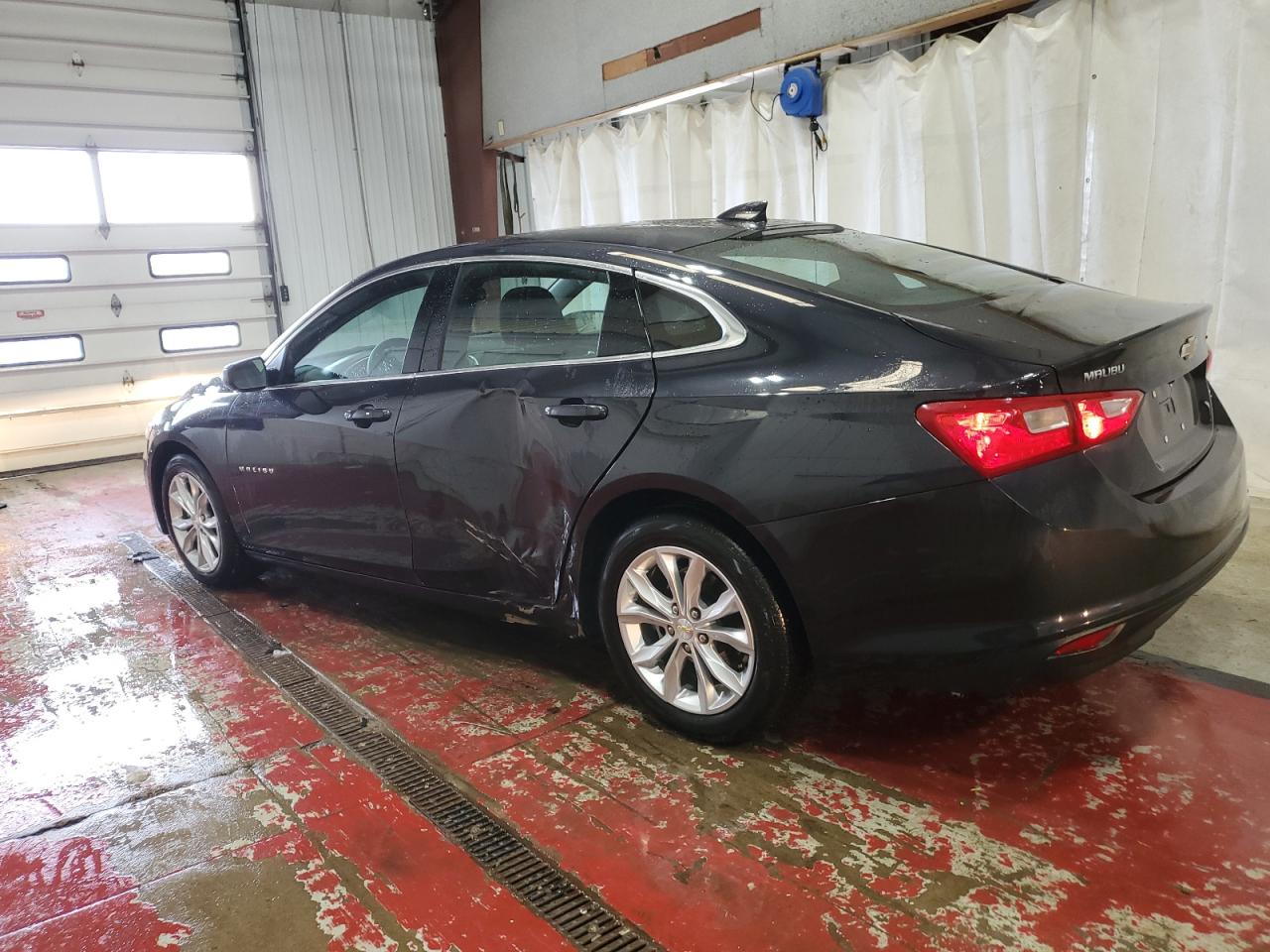 2023 Chevrolet Malibu - Image 2