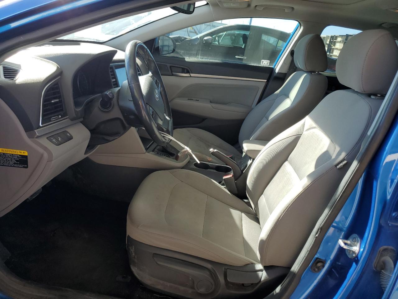 2018 Hyundai Elantra - Image 7
