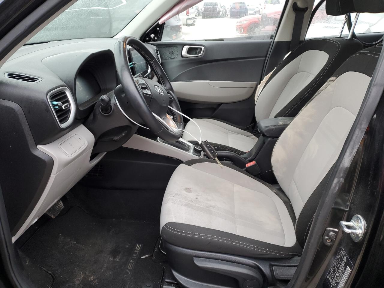 2023 Hyundai Venue - Image 7