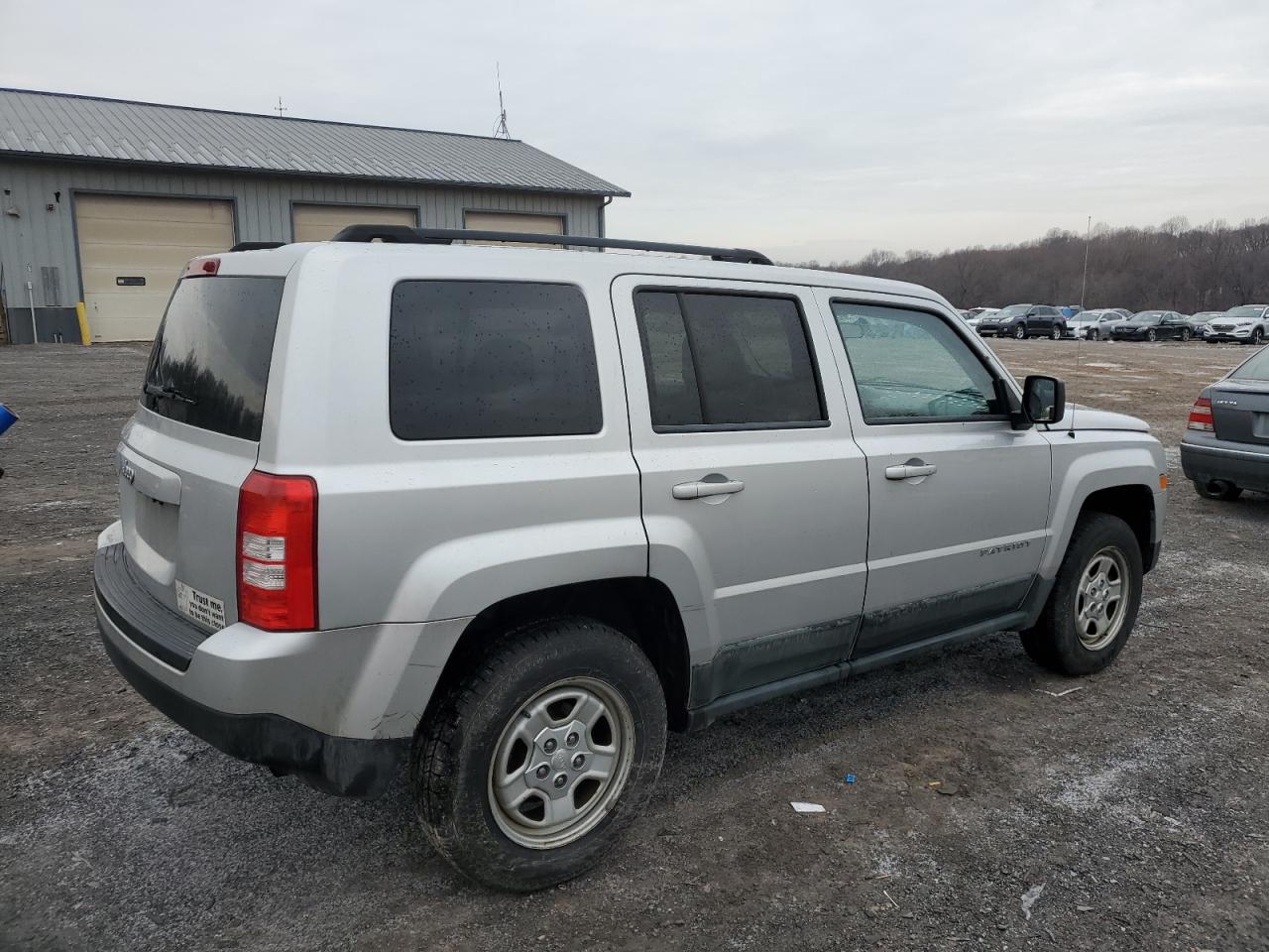 2011 Jeep Liberty (Patriot) - Image 3