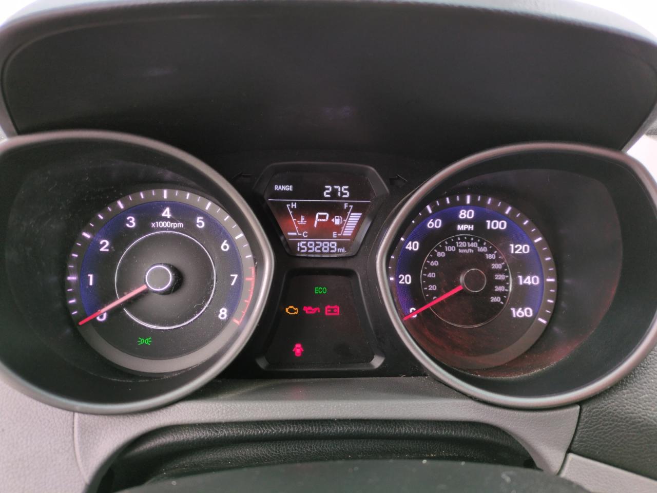2016 Hyundai Elantra - Image 9
