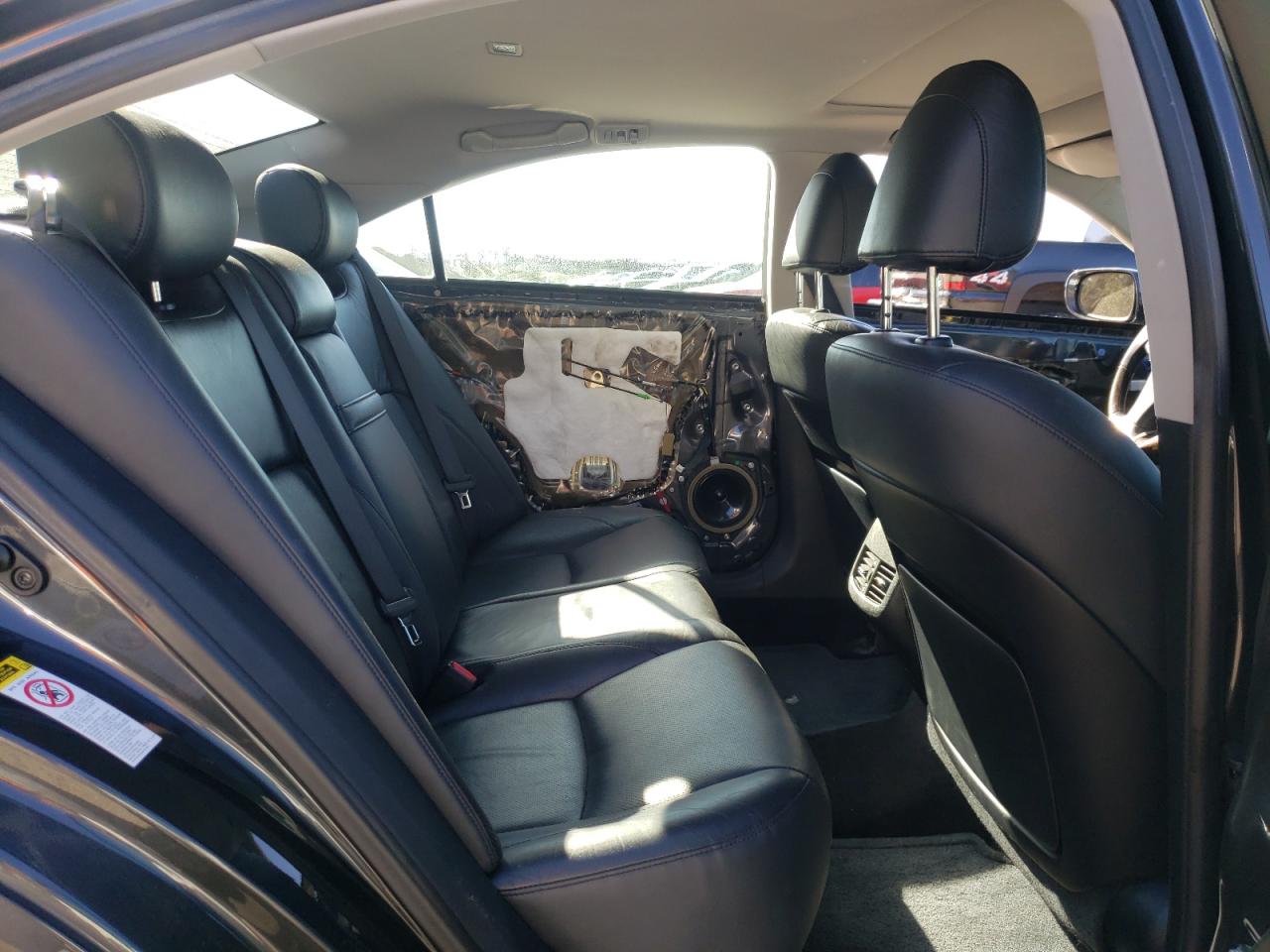 2010 Lexus ES - Image 10