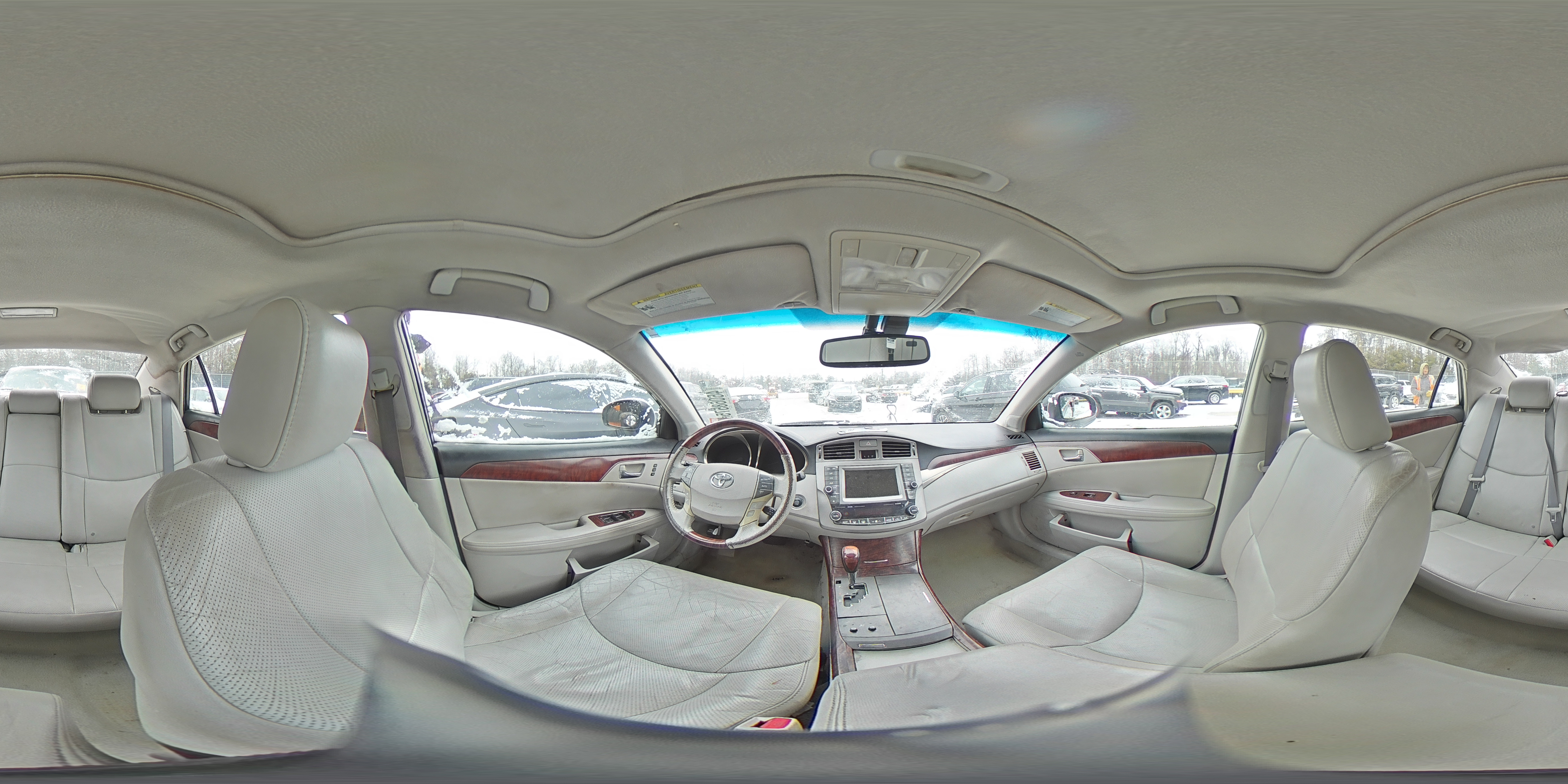 2011 Toyota Avalon - Image 13