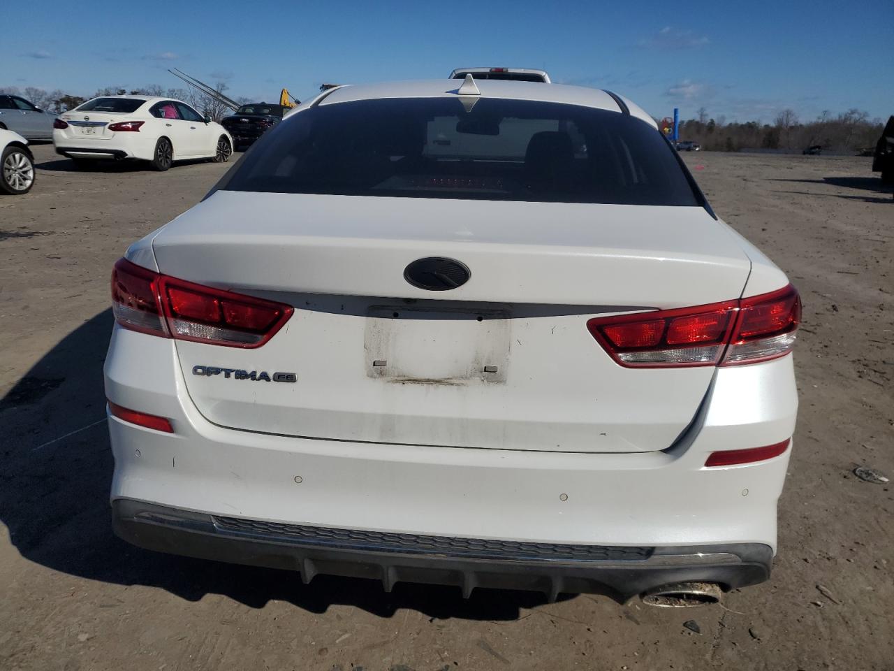 2020 Kia Optima - Image 6