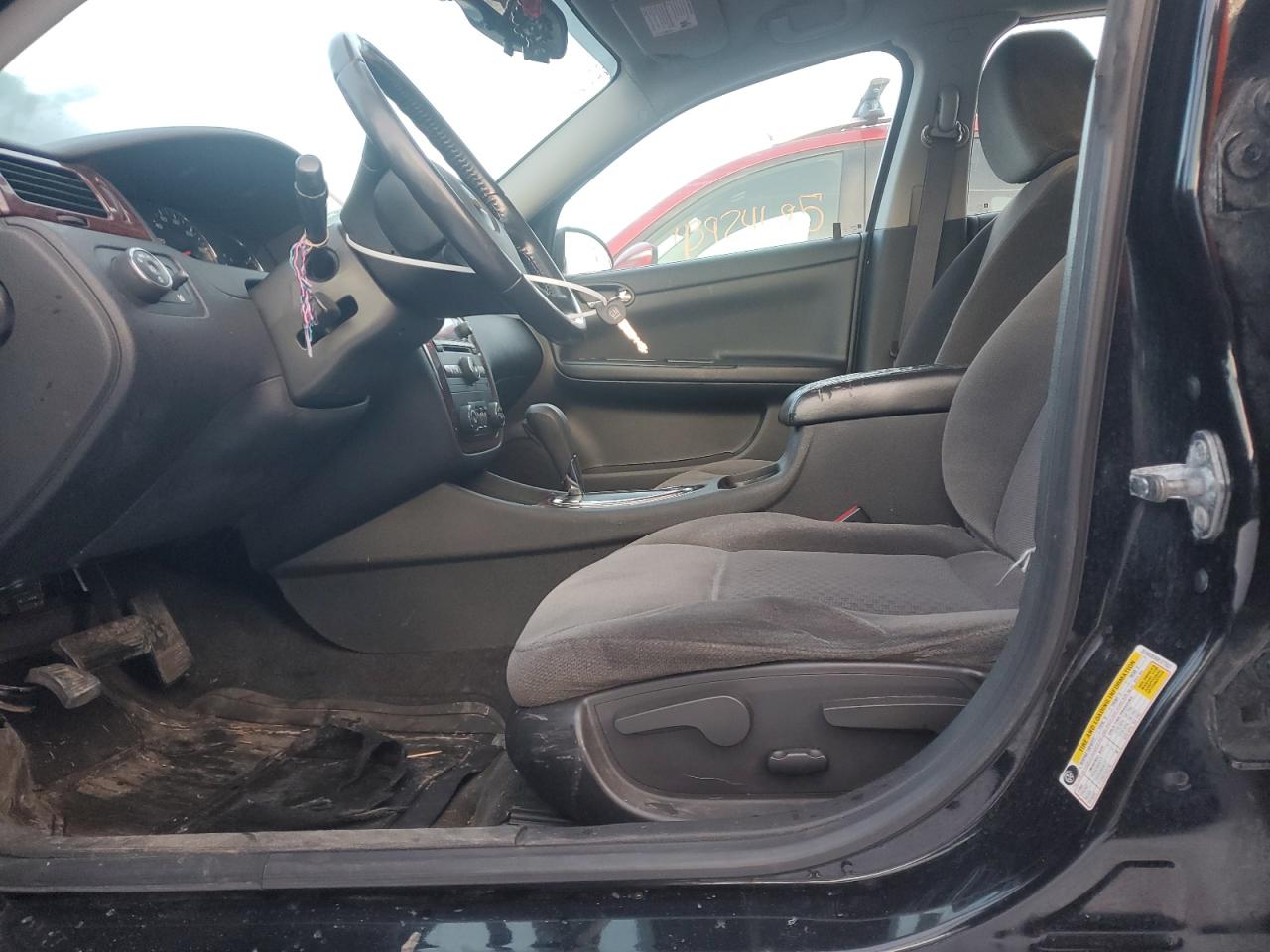 2011 Chevrolet Impala - Image 7