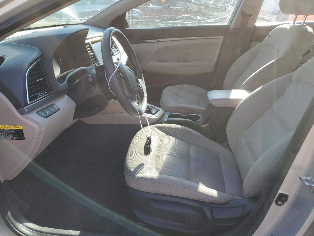 2018 Hyundai Elantra - Image 7