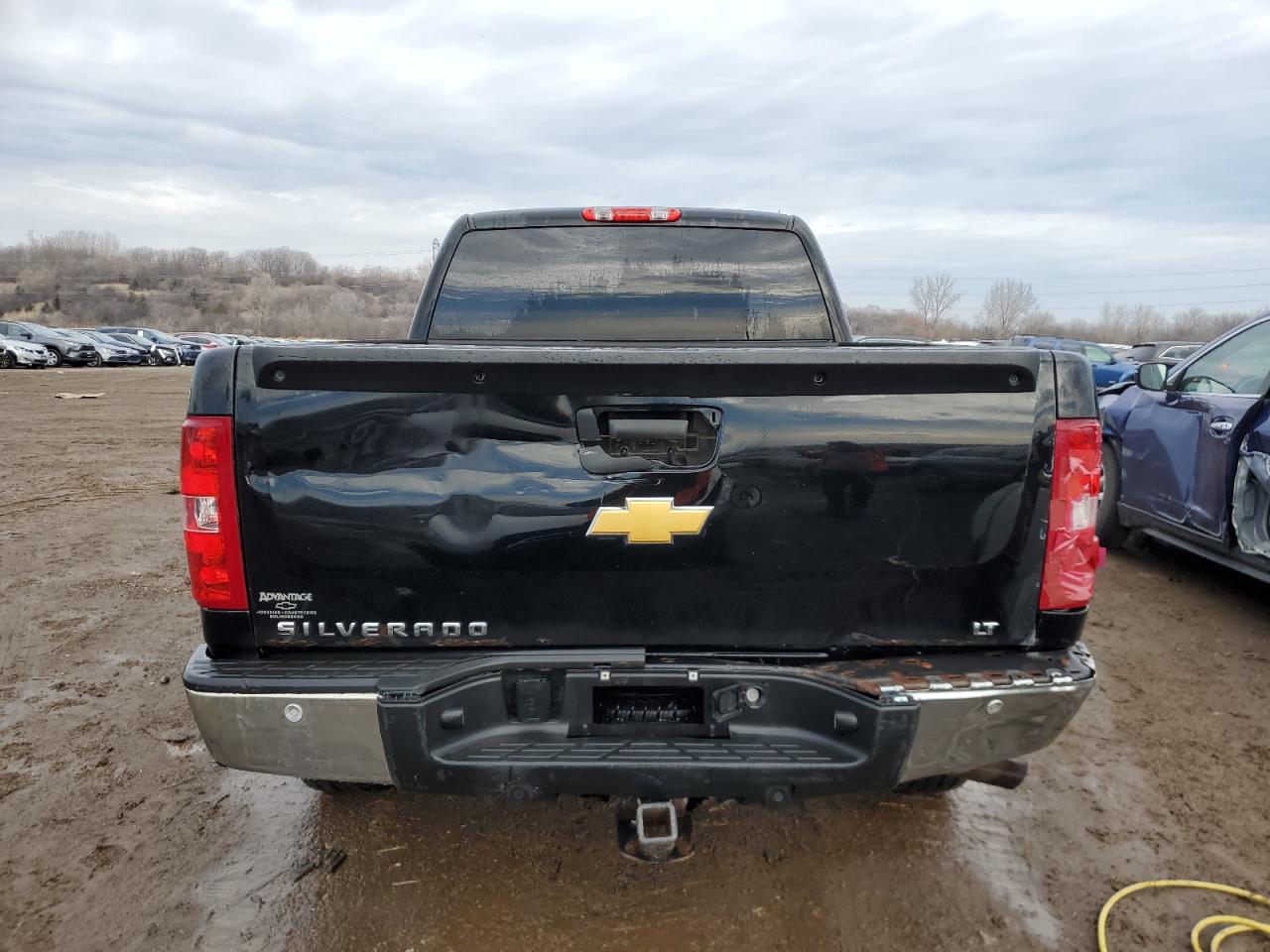 2013 Chevrolet Silverado - Image 6