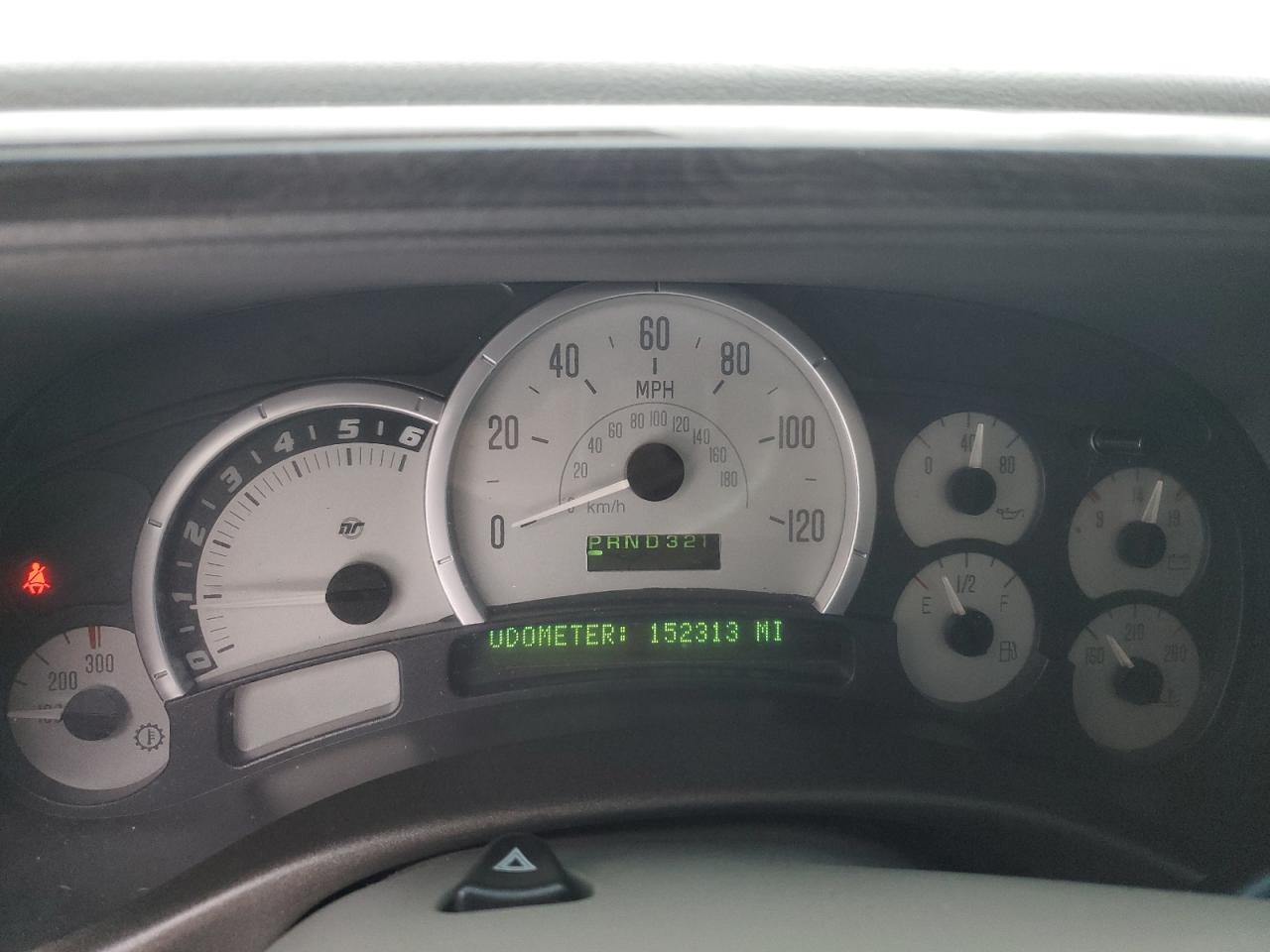 2005 GMC Yukon - Image 9