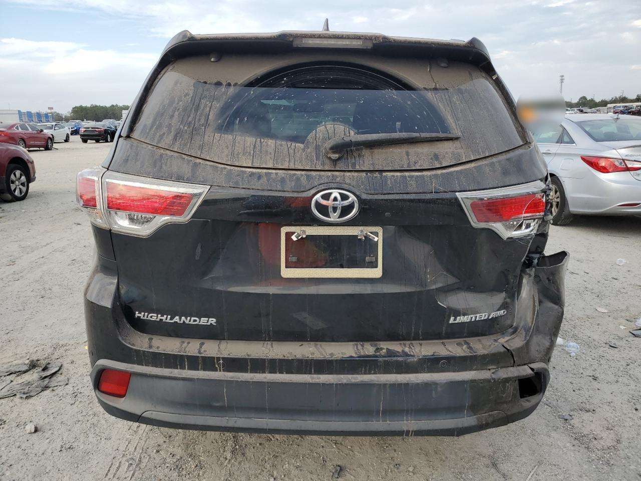 2014 Toyota Highlander - Image 6