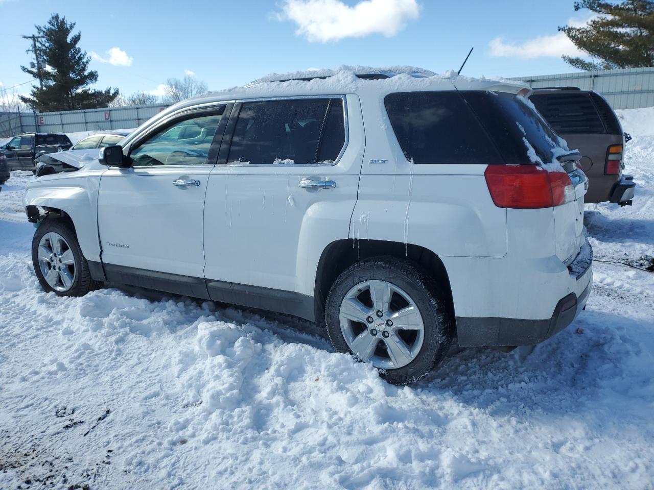 2014 GMC Terrain - Image 2