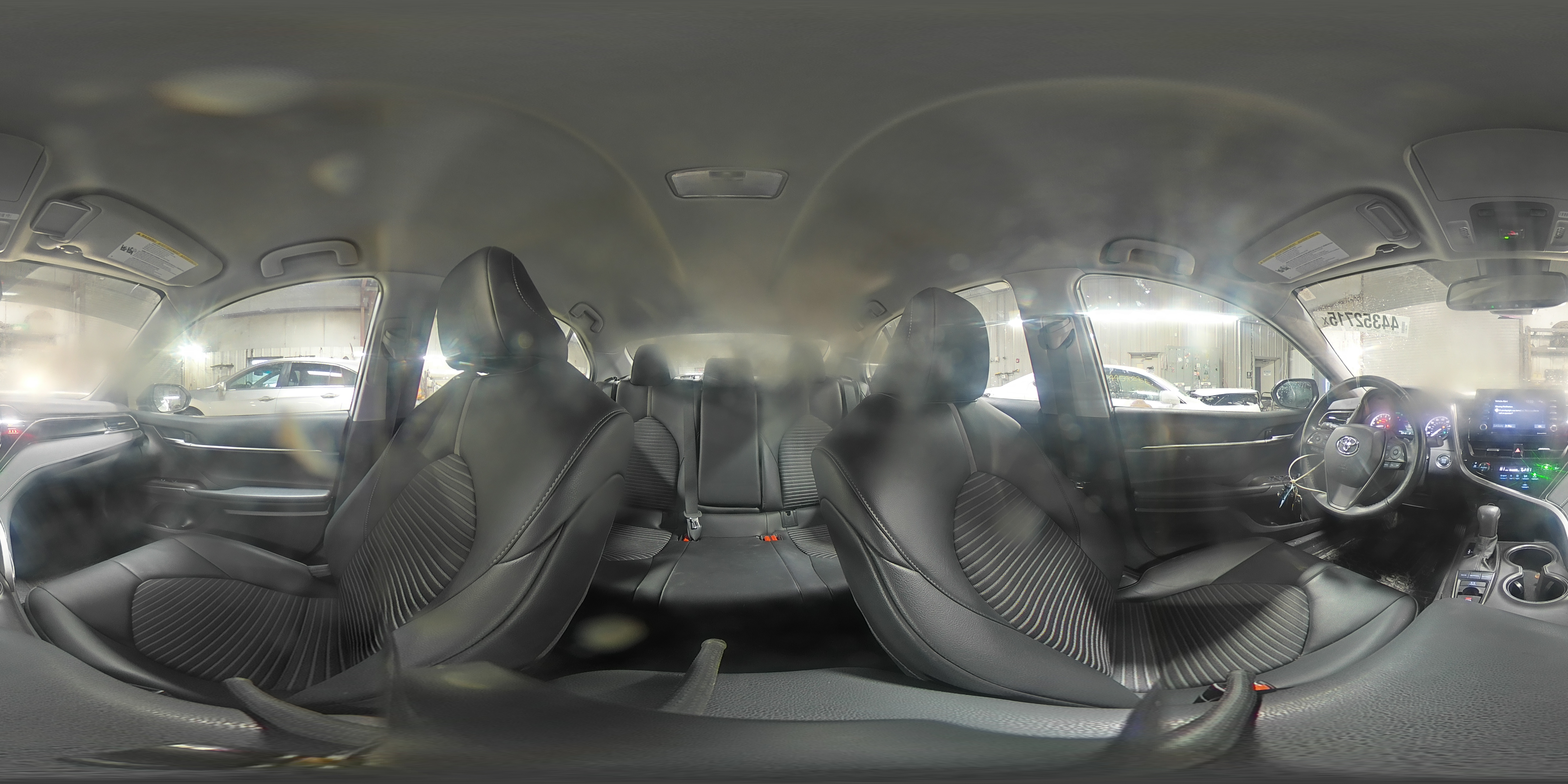 2022 Toyota Camry - Image 14