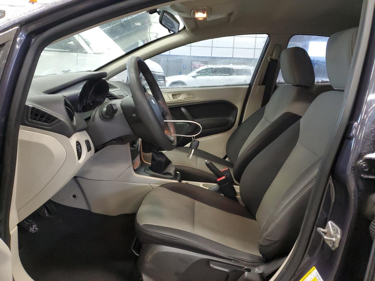 2013 Ford Fiesta - Image 7