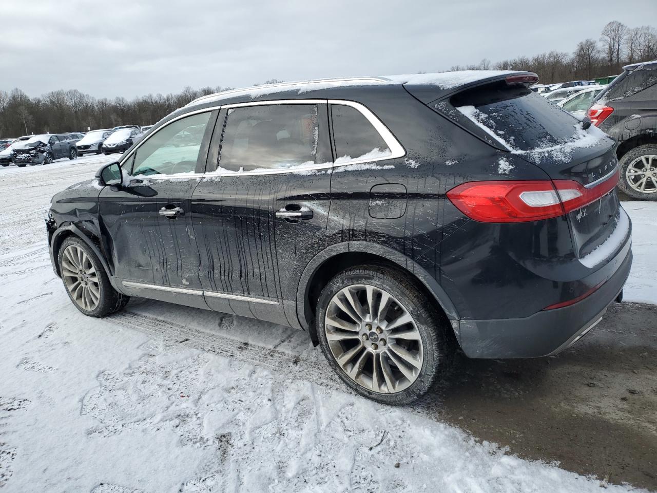 2016 Lincoln MKX - Image 2