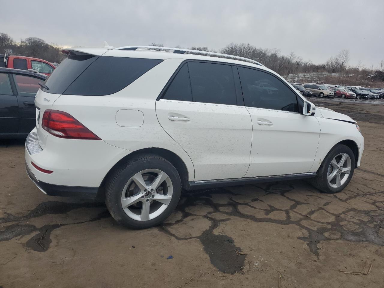 2017 Mercedes-Benz GLE - Image 3
