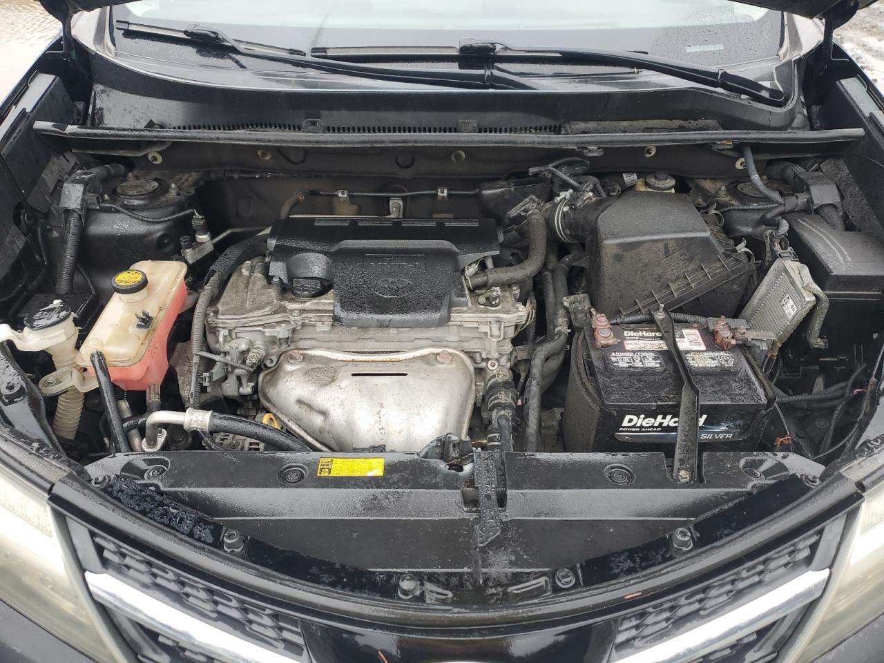 2015 Toyota RAV 4 - Image 13