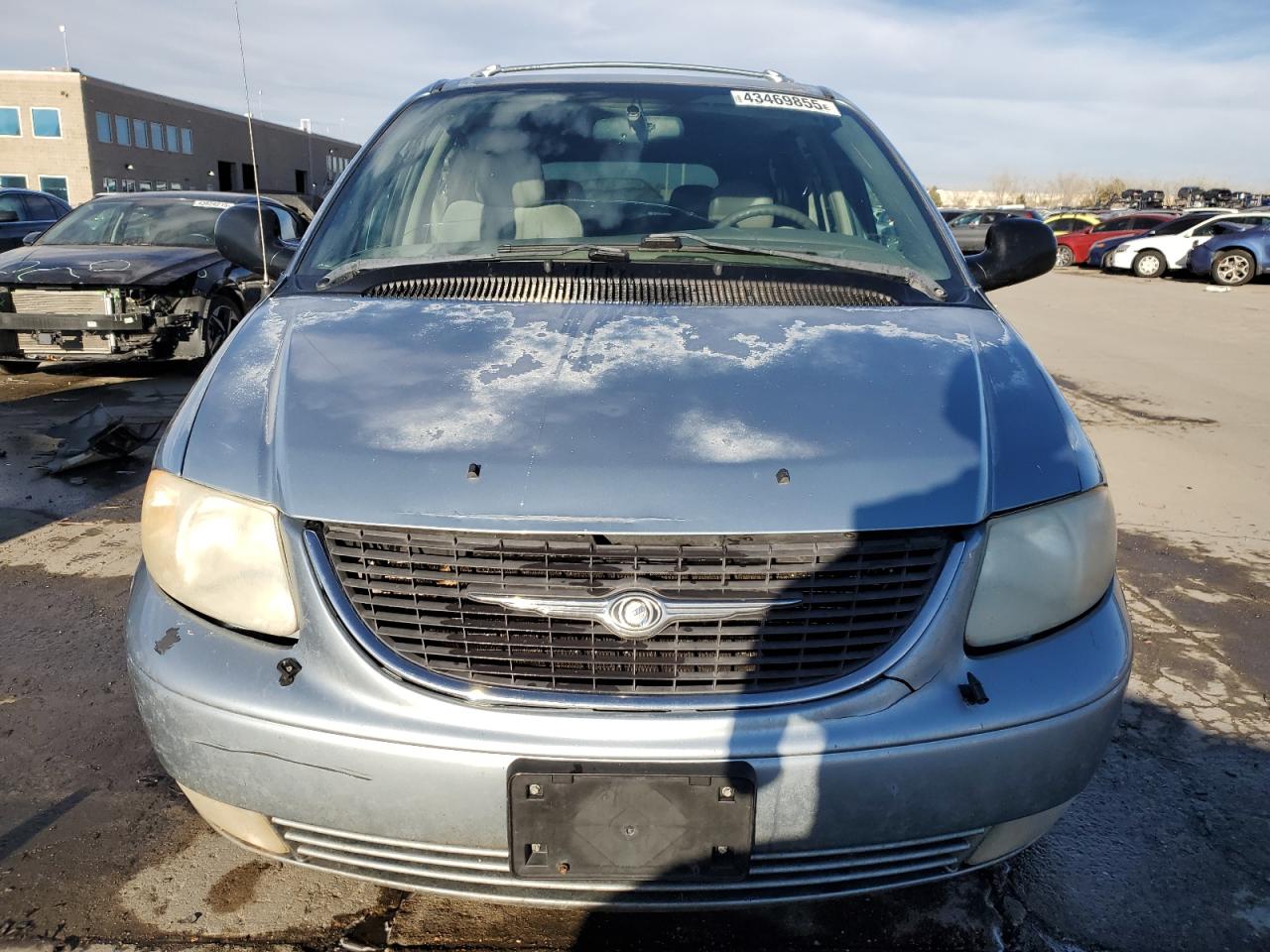 2003 Chrysler Town & Country - Image 5