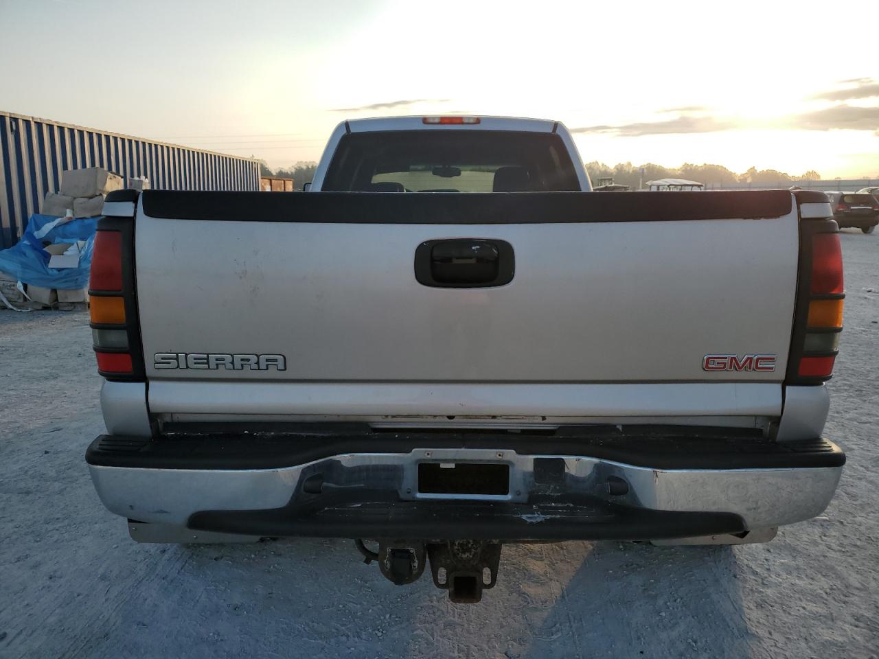 2005 GMC Sierra - Image 6