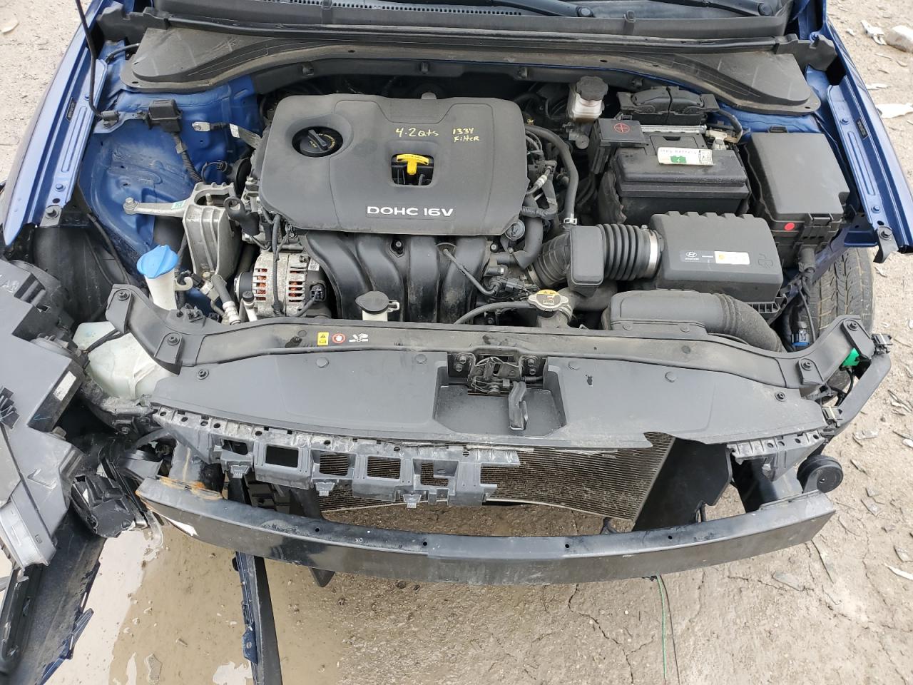 2018 Hyundai Elantra - Image 11