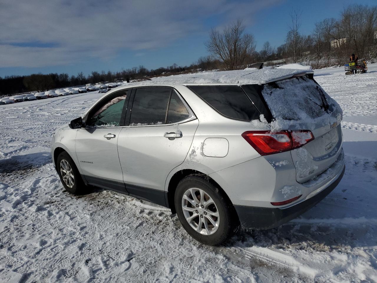 2018 Chevrolet Equinox - Image 2