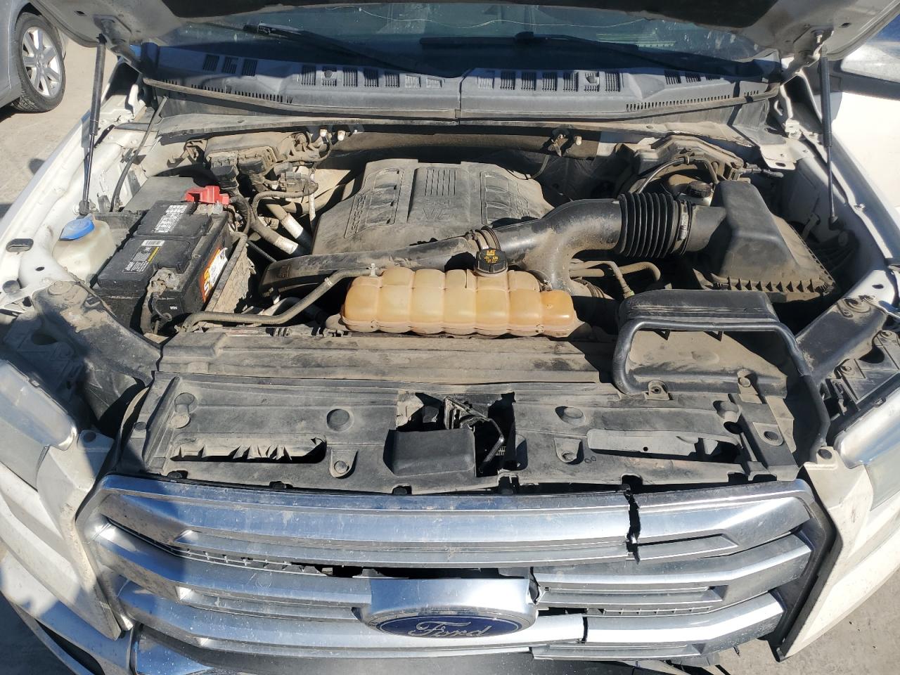 2015 Ford F-150 - Image 11