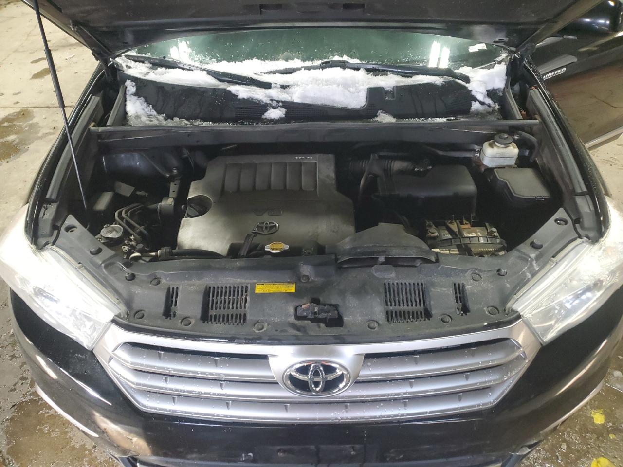 2013 Toyota Highlander - Image 12
