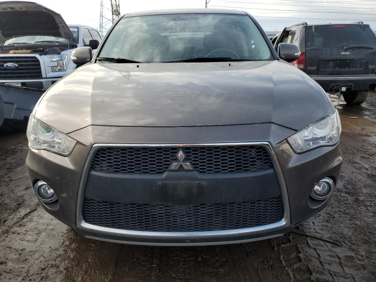 2012 Mitsubishi Outlander - Image 5