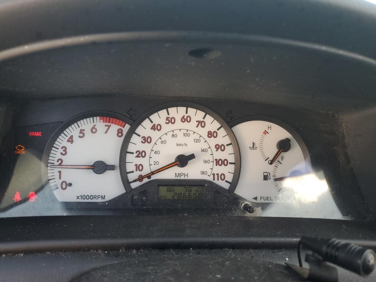 2003 Toyota Corolla - Image 9