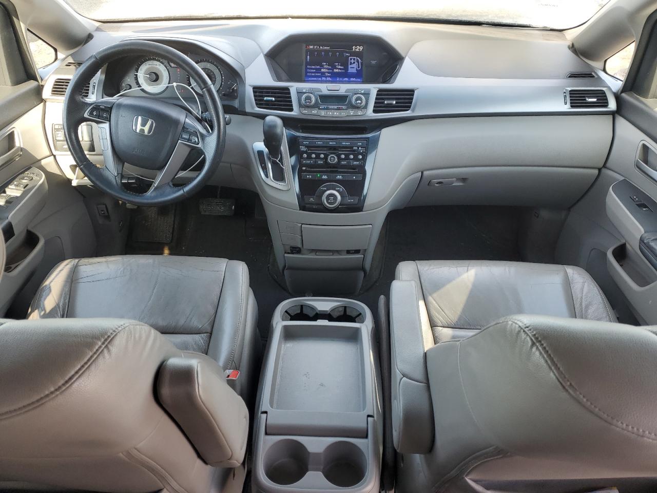 2011 Honda Odyssey - Image 8