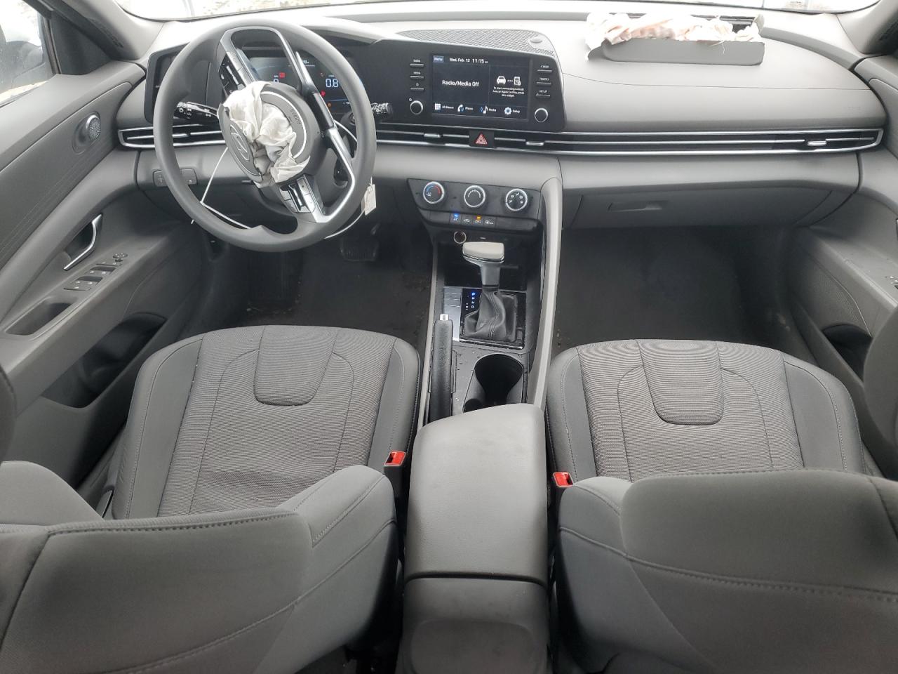 2024 Hyundai Elantra - Image 8