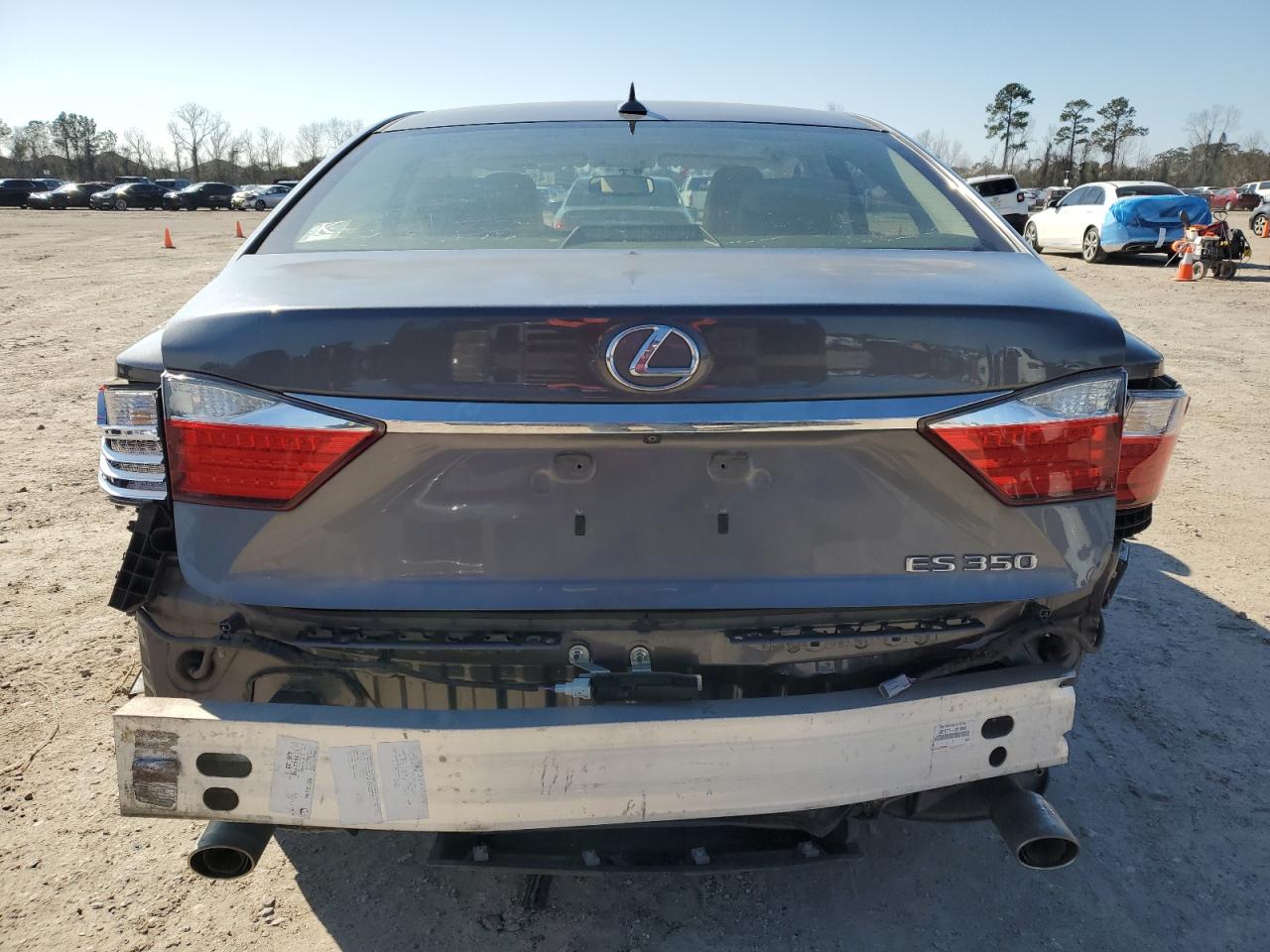 2014 Lexus ES - Image 6