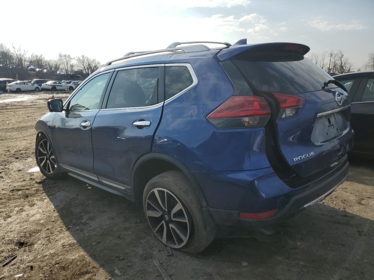 2020 Nissan Rogue - Image 2