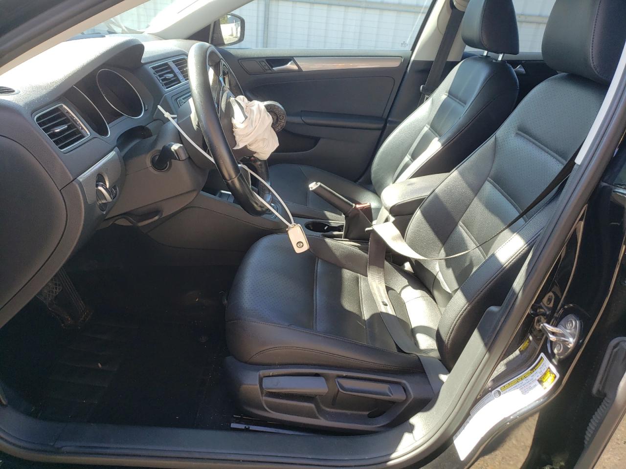 2017 Volkswagen Jetta - Image 7