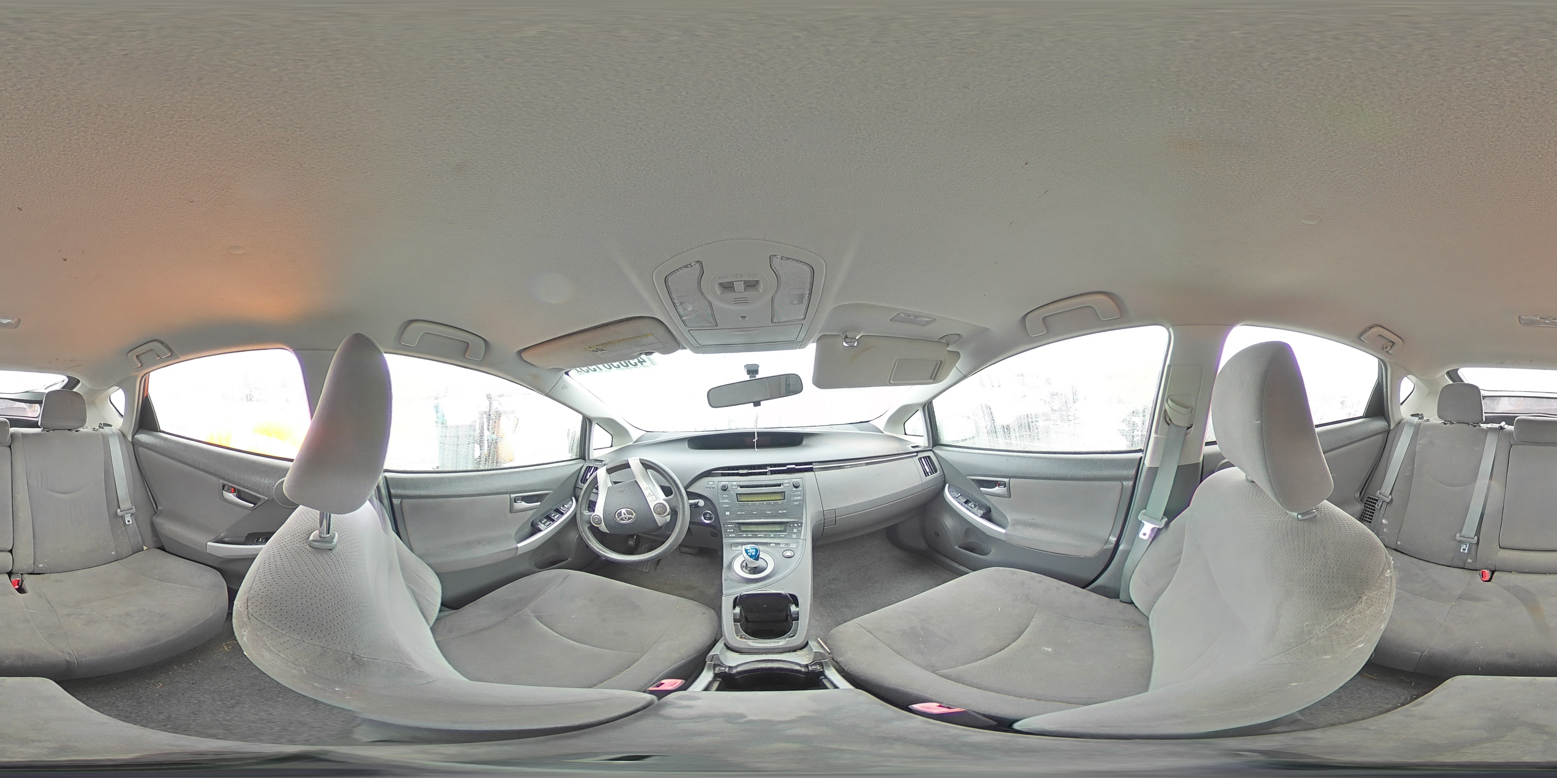 2010 Toyota Prius - Image 13