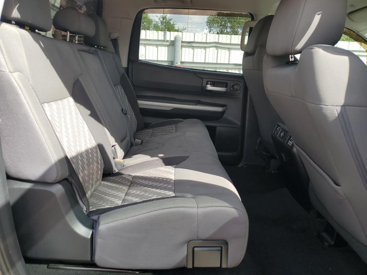 2019 Toyota Tundra - Image 10