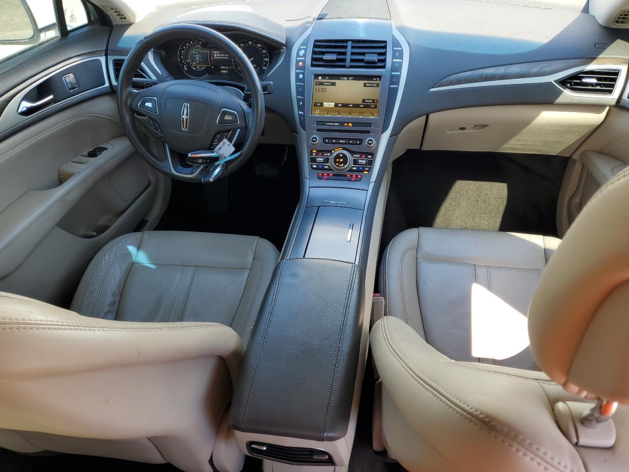 2017 Lincoln MKZ - Image 8