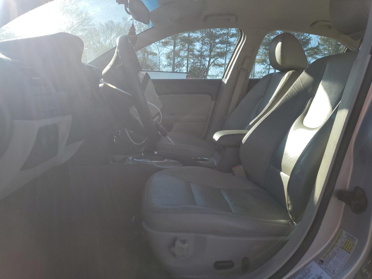 2010 Ford Fusion - Image 7