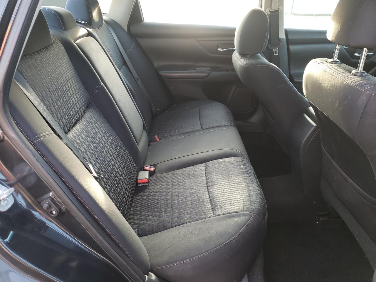 2016 Nissan Altima - Image 10
