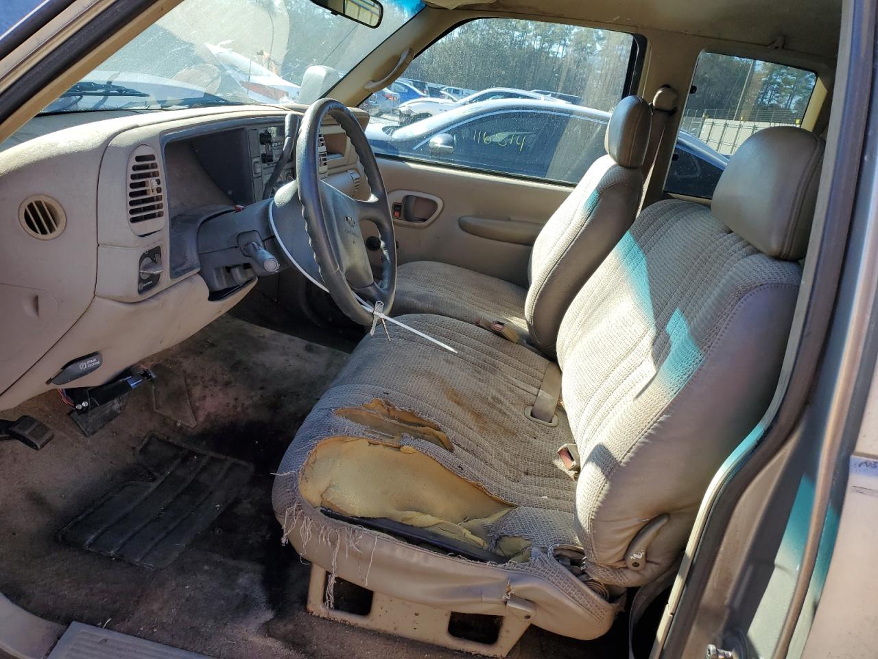 1998 Chevrolet GMT-400 - Image 7