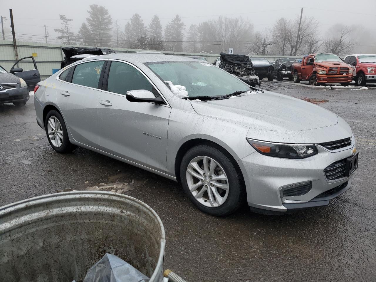 2016 Chevrolet Malibu - Image 4