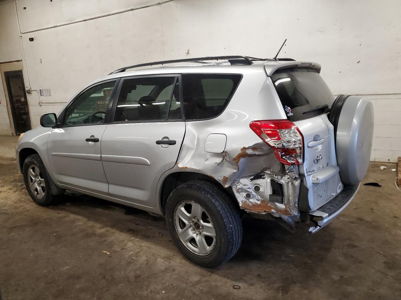 2010 Toyota RAV 4 - Image 2
